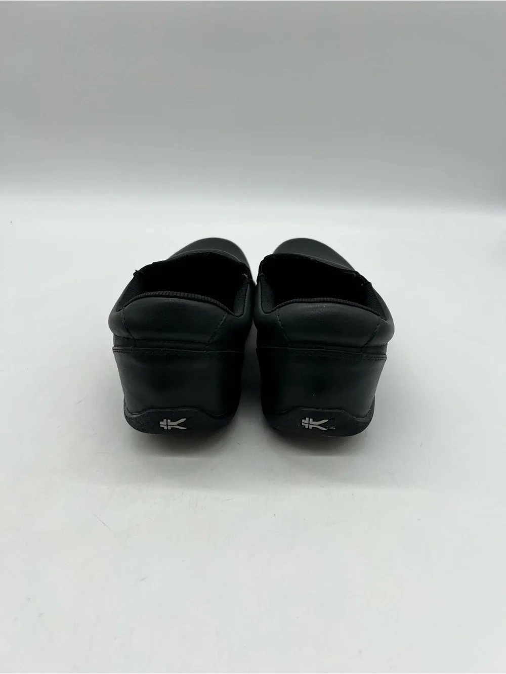 Kuru Kivi II Mens 10.5 Black Leather Slip On Loafers Wide Comfort Walking Shoes